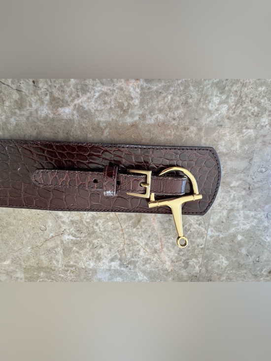 Vintage Brown leather Croc-Embossed Belt w/ Gold Hardware gorgeous size small main image 8